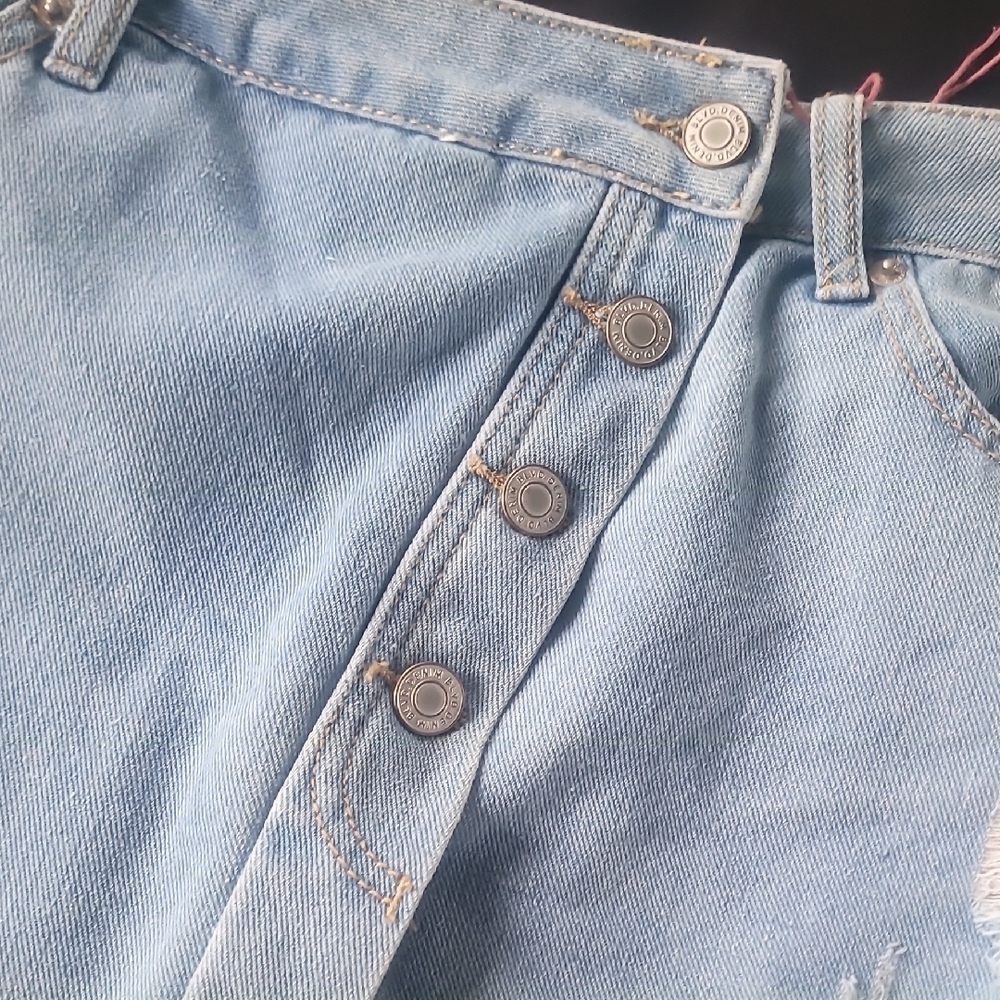Light Blue Distressed Denim Shorts - Picture 4 of 16